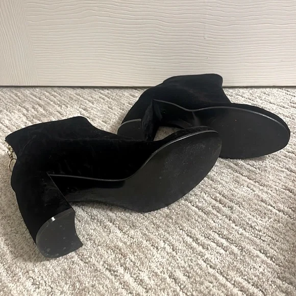 Stella McCartney Velvet Zip Up Ankle Boots - Picture 6 of 8